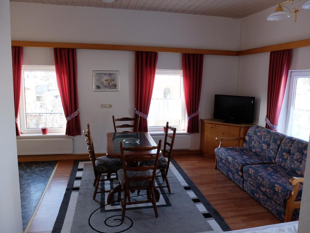 Gasthof Zum Hochfelln Hotel Bergen  Exterior foto